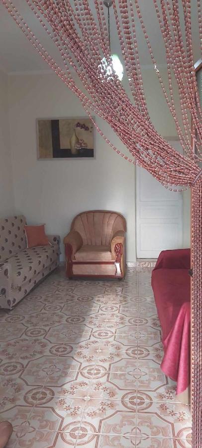 Guest House Aferdita Beqiri เบราท ภายนอก รูปภาพ